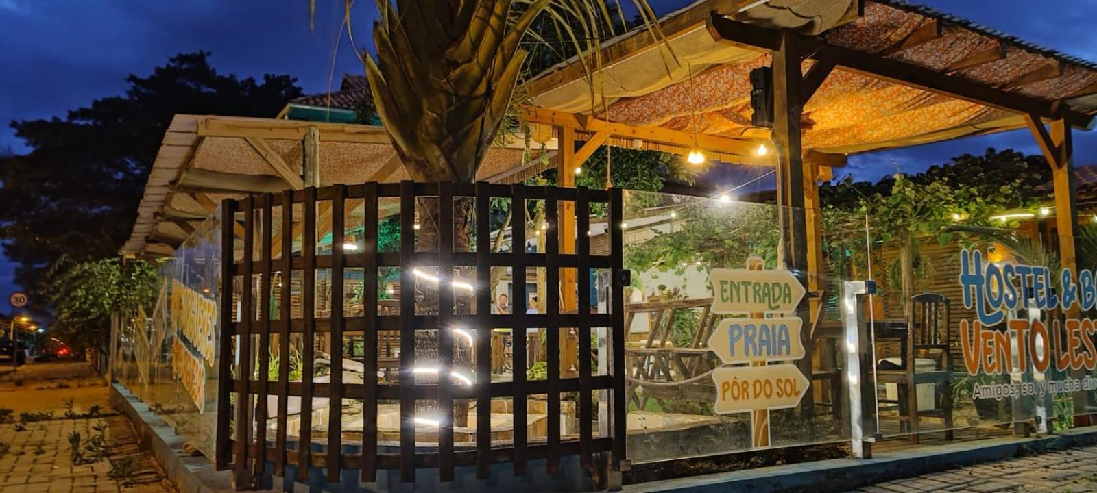 Hostel Vento Leste Bombinhas Buitenkant foto